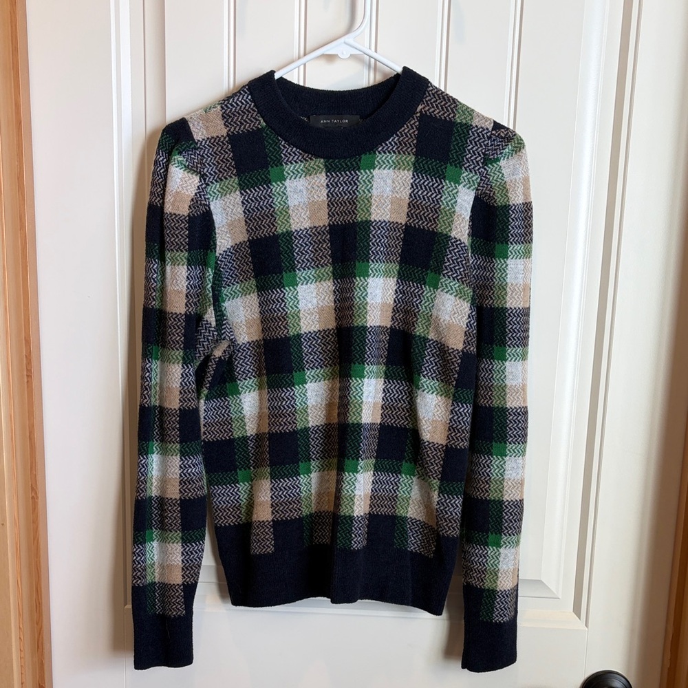 NWOT Anne Taylor Sweater in Navy, Green, and Beige